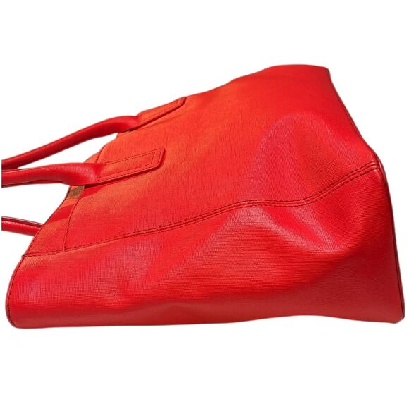 Vince Camuto Red Leather Tote Bag Structured shoulder handbag with gold hardware - Picture 5 of 7